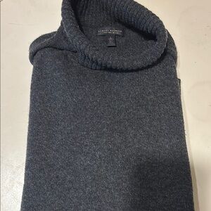 Men's Gray Sweater